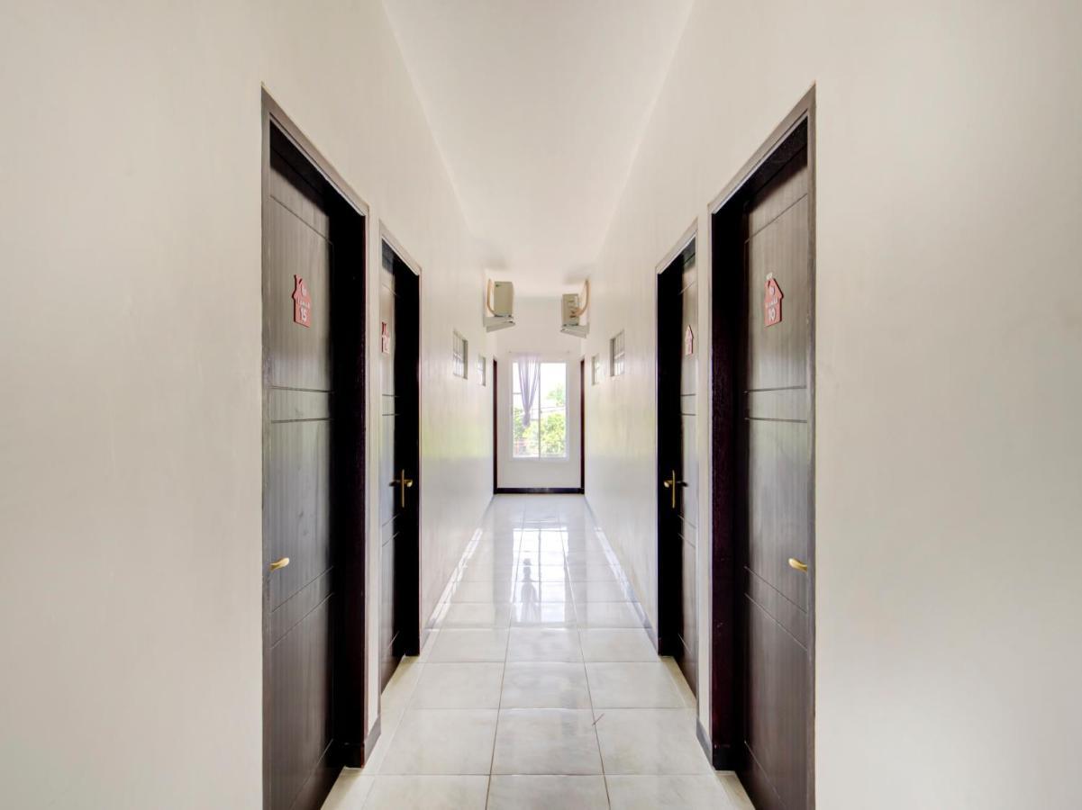 Oyo Life 3987 Kost Aditya Surabaja Exteriér fotografie