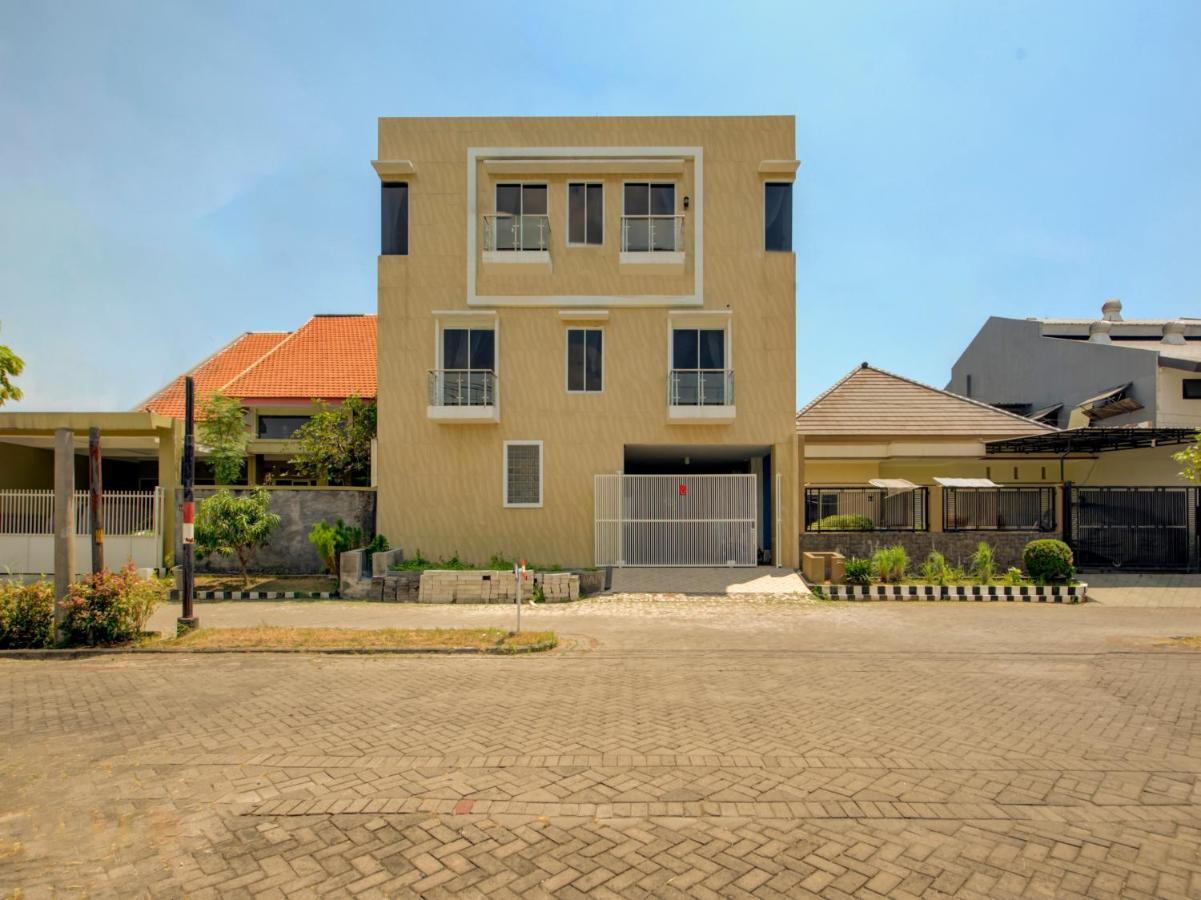 Oyo Life 3987 Kost Aditya Surabaja Exteriér fotografie