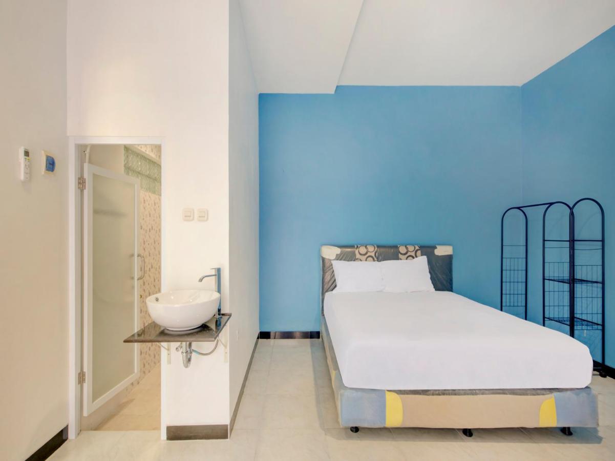 Oyo Life 3987 Kost Aditya Surabaja Exteriér fotografie